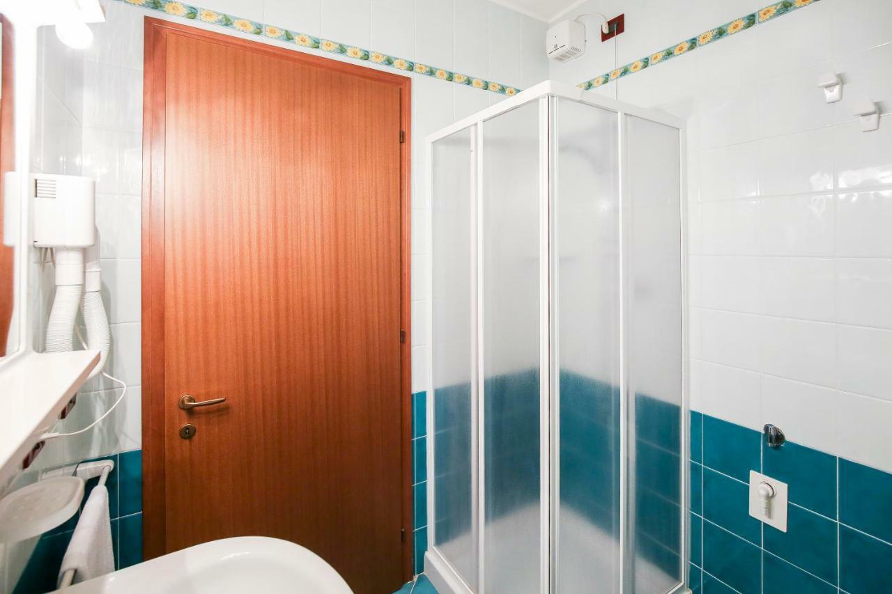 カオルレOlmi Lido Altaneaアパートメント エクステリア 写真